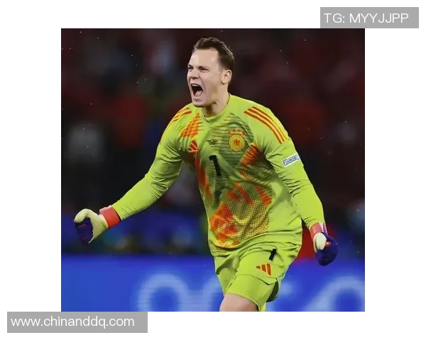 足球球星舔狗瞬间曝光 网友热议球场背后的另类情感表达